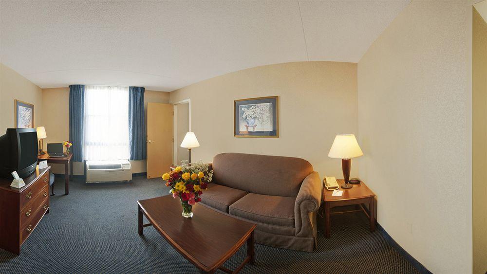 Best Western Potomac Mills Woodbridge Esterno foto